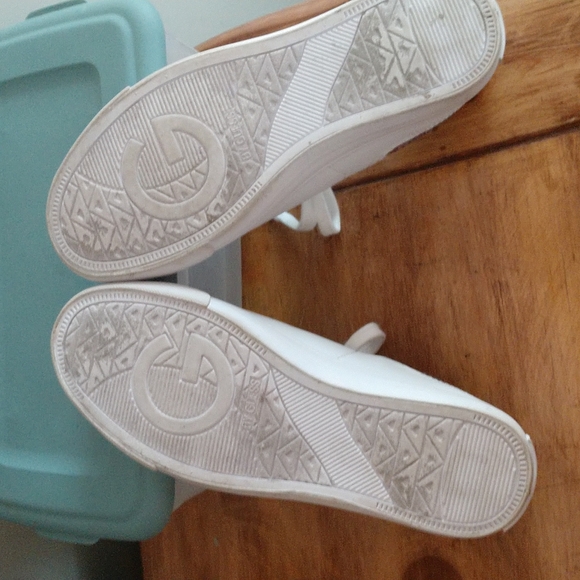 G by GUESS sneakers Size 9 - Picture 7 of 10